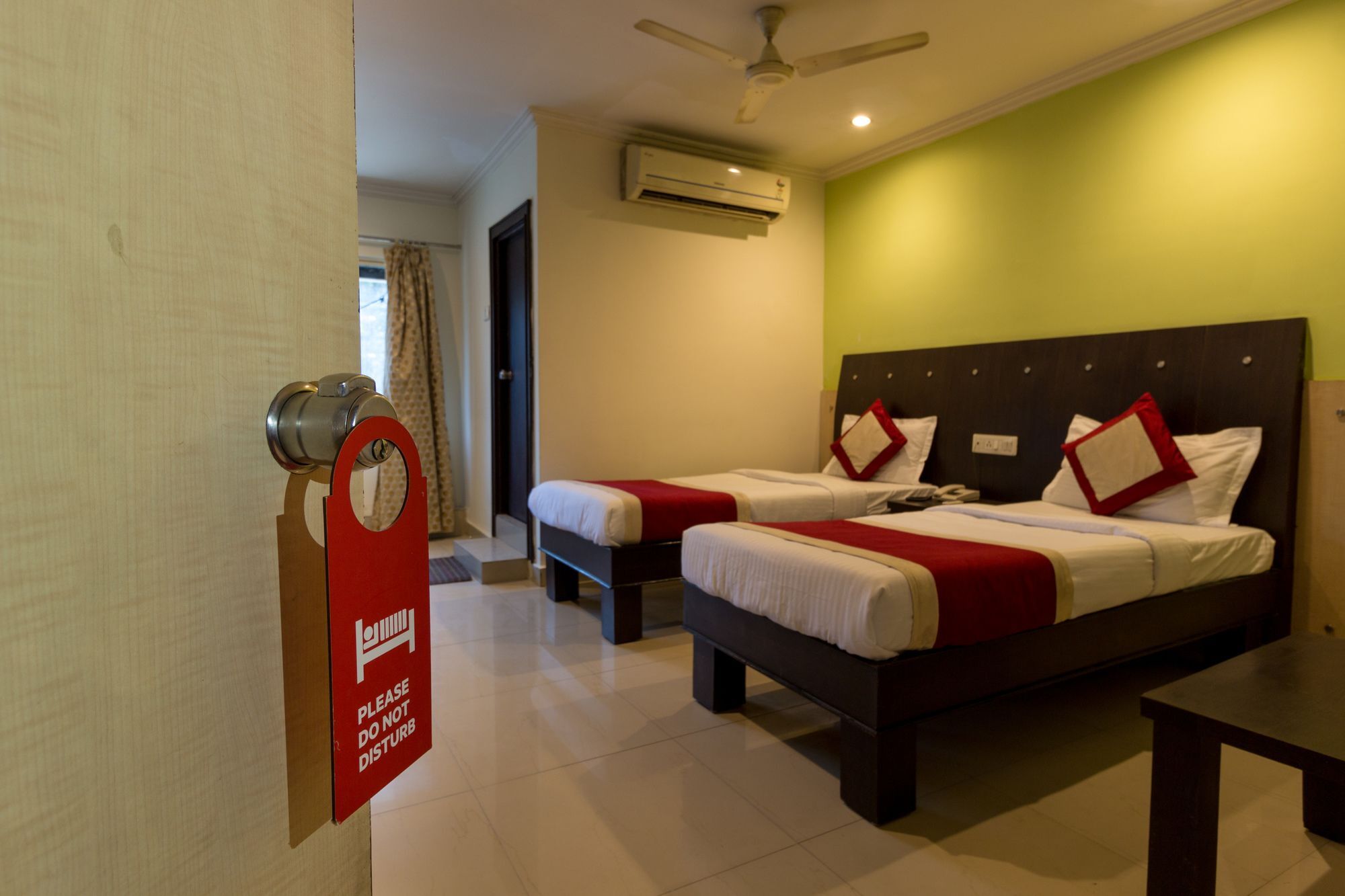 Super Collection O Alekhya Residency Hotel Hyderabad Exterior foto