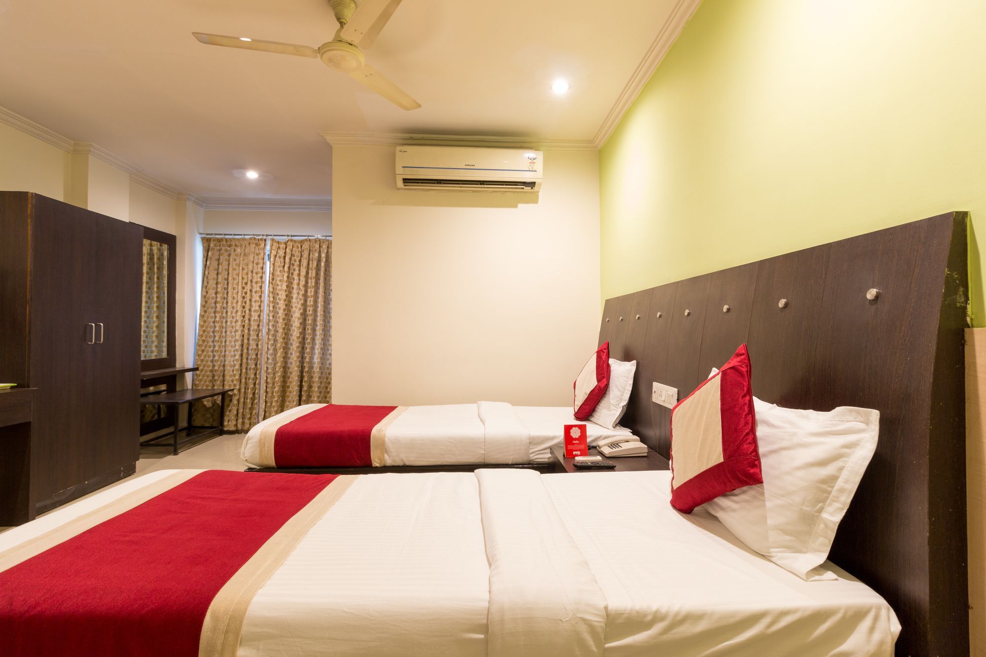 Super Collection O Alekhya Residency Hotel Hyderabad Exterior foto