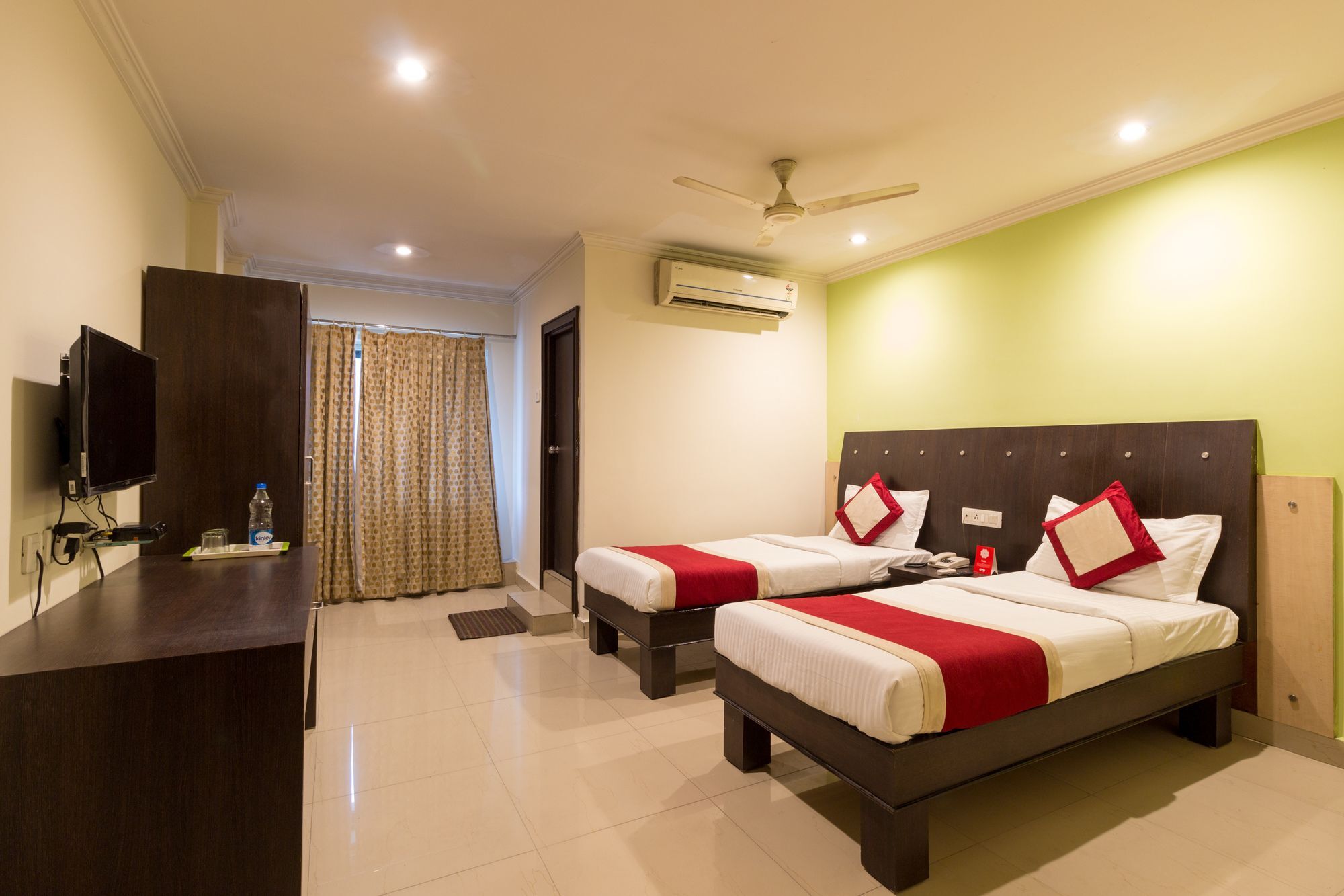 Super Collection O Alekhya Residency Hotel Hyderabad Exterior foto